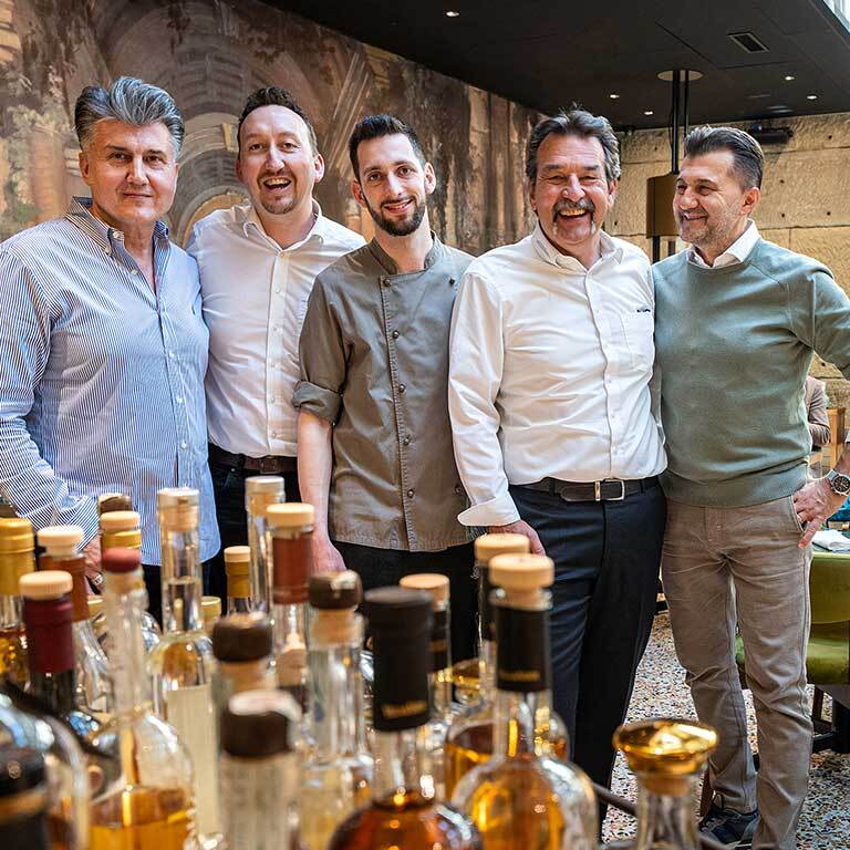Nilo and Stevo Nilovic, Ristorante Luce